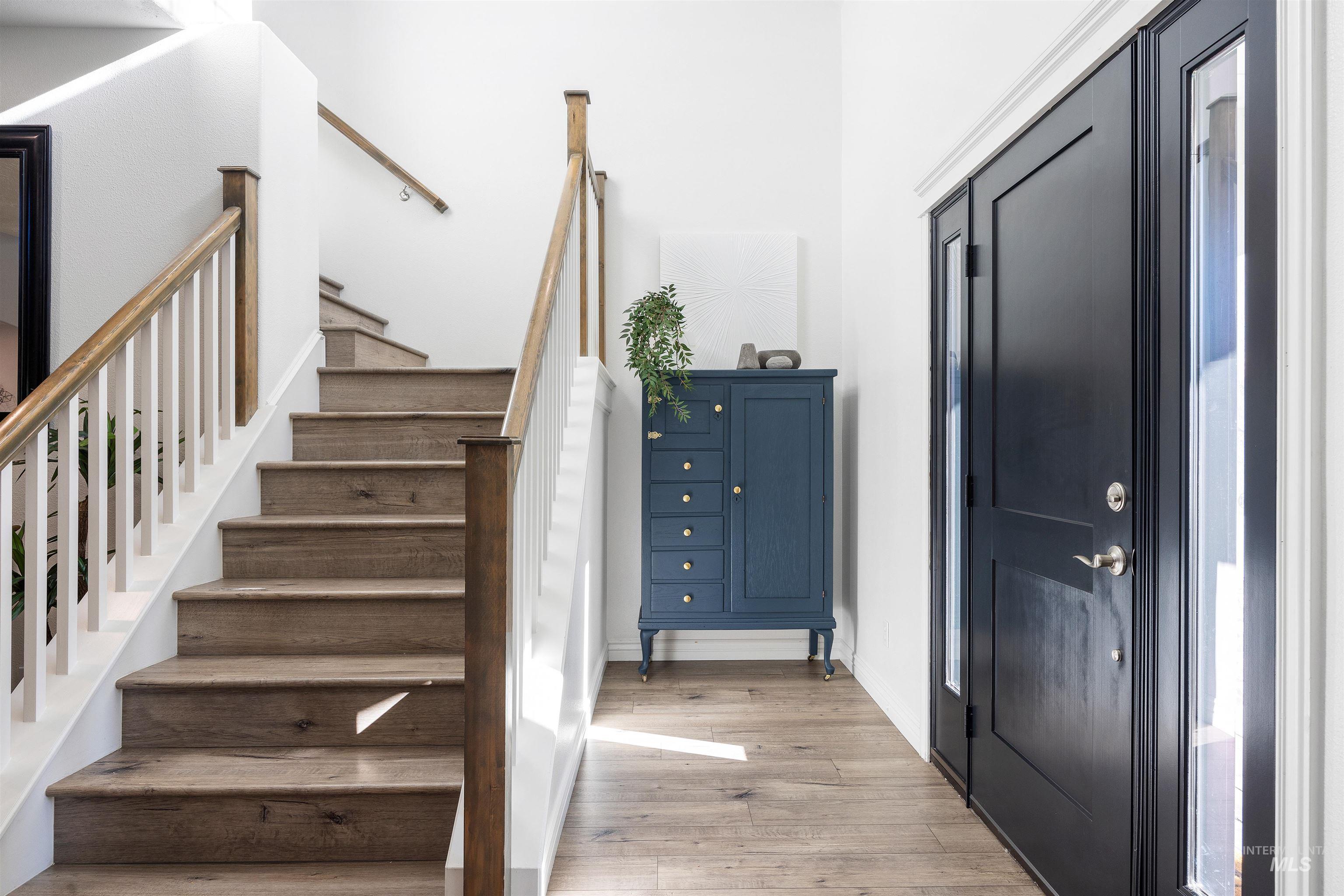 1197 N Cove Colony Way