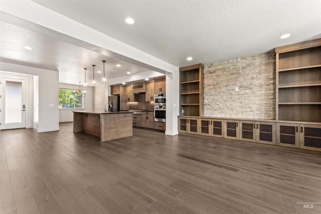 Photo of 4434 E Parkcenter Blvd, Boise, ID 83716 (MLS # 98990401)