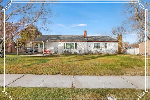 Photo of 818 Union Ave, Filer, ID 83328 (MLS # 98971161)