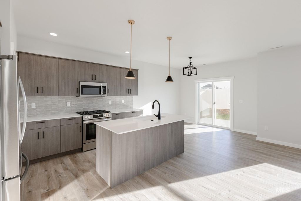 Photo of 2216 S Border Way, Meridian, ID 83642 (MLS # 98979261)