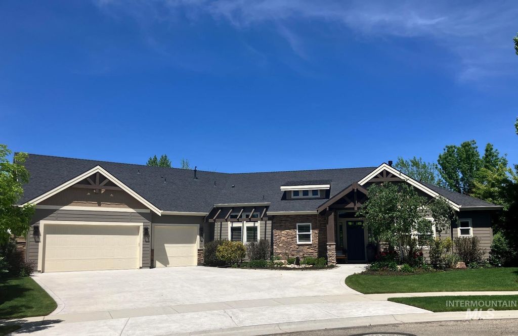 Photo of 1912 N Lodge Creek Way, Eagle, ID 83616 (MLS # 98984349)