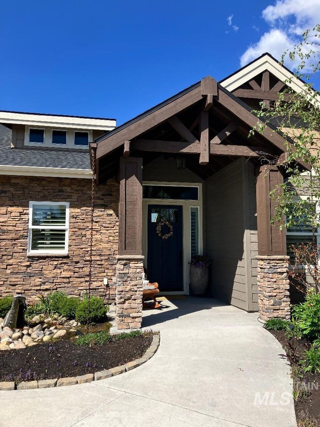 Photo of 1912 N Lodge Creek Way, Eagle, ID 83616 (MLS # 98984349)