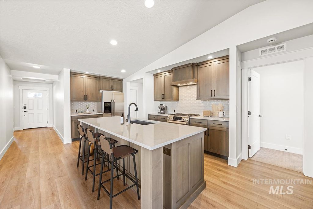 Photo of 7143 S Skybreak Lane, Meridian, ID 83642 (MLS # 98981530)