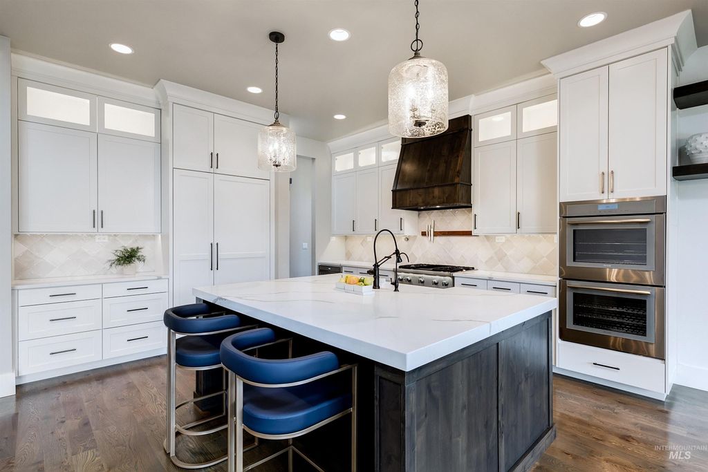 Photo of 2288 N Fountainhead Way, Eagle, ID 83616 (MLS # 98982660)