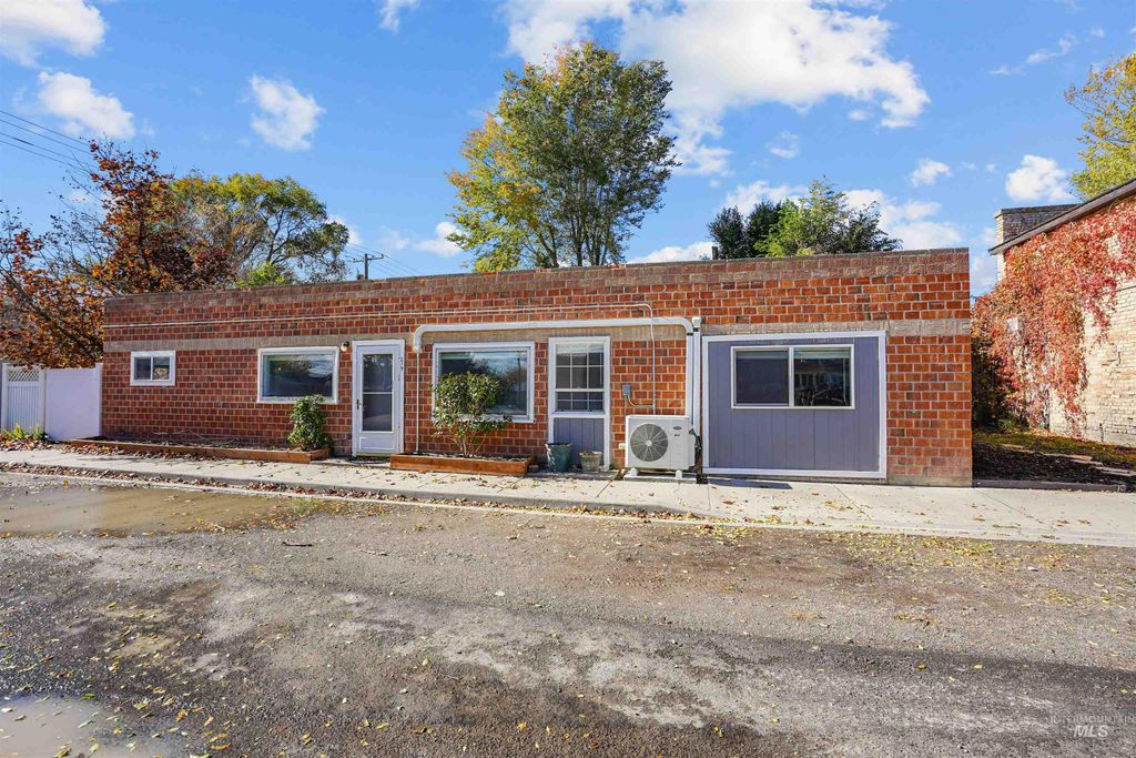 Photo of 219 N 1st East St, Paul, ID 83347 (MLS # 98965925)