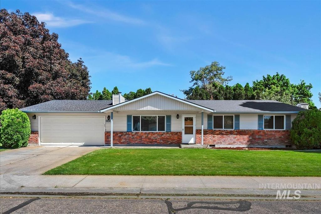 Photo of 580 E Amanita St, Eagle, ID 83616 (MLS # 98986134)