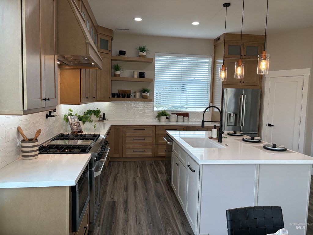 Photo of 9910 W Sunberry Court, Star, ID 83669 (MLS # 98976224)