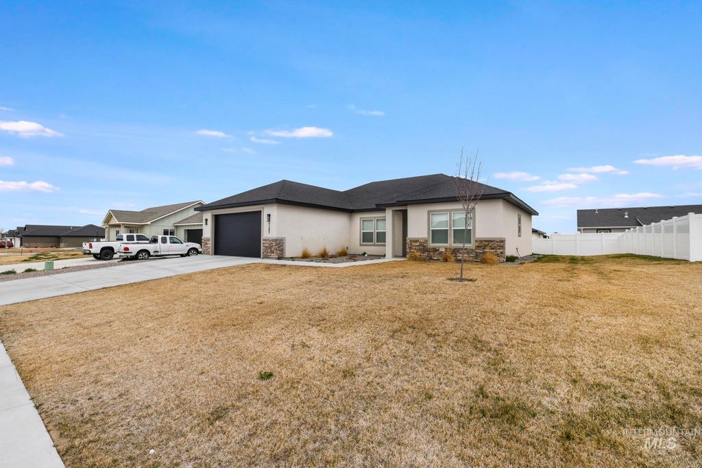 Photo of 727 Satia Ln, Kimberly, ID 83341 (MLS # 98977961)