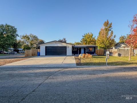 1047 S 20th St Nampa ID 83686