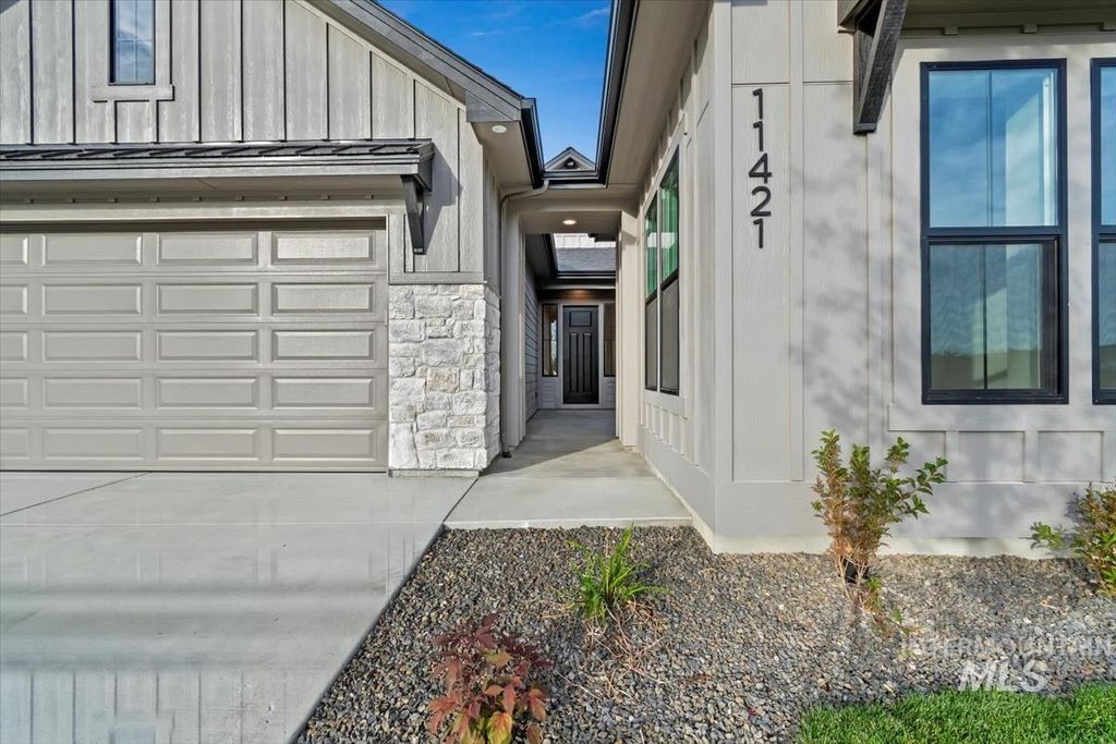 Photo of 11421 S Saylis Pl, Kuna, ID 83634 (MLS # 98965166)