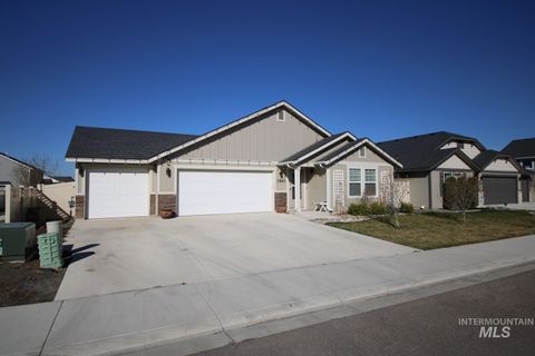 Photo of 3547 S Trail Ridge Ave, Nampa, ID 83686 (MLS # 98978885)