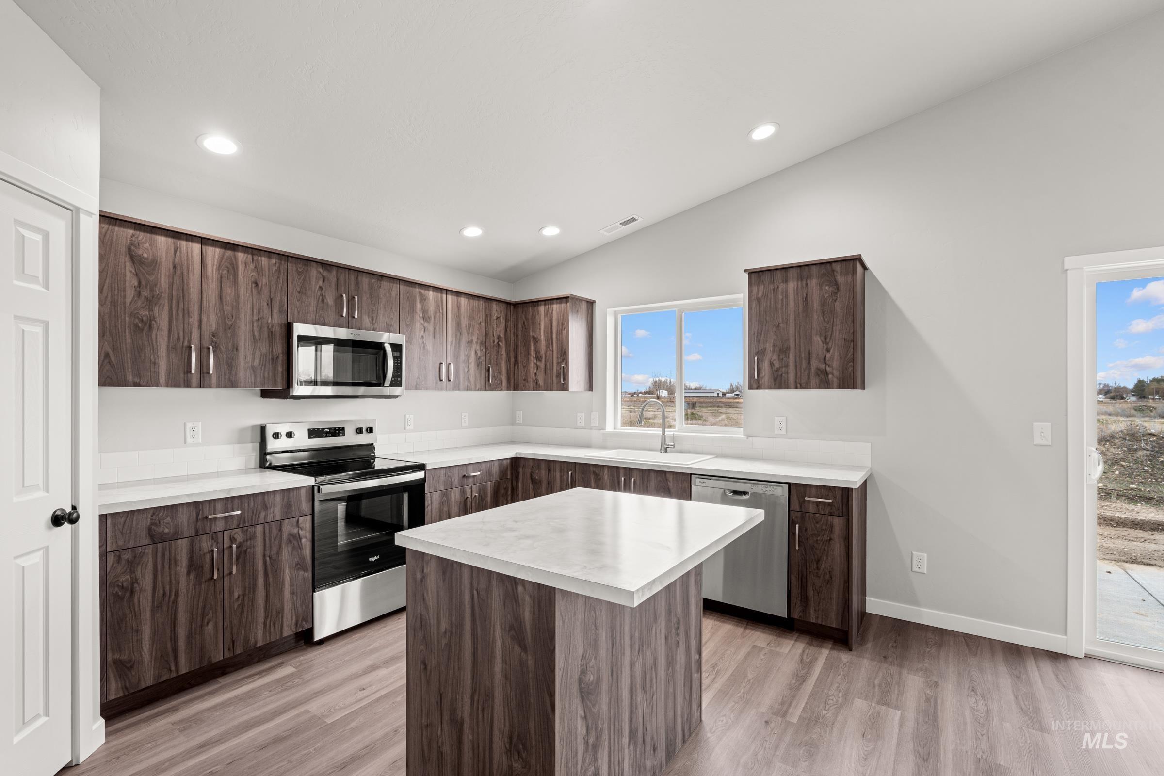 4205 Austin St