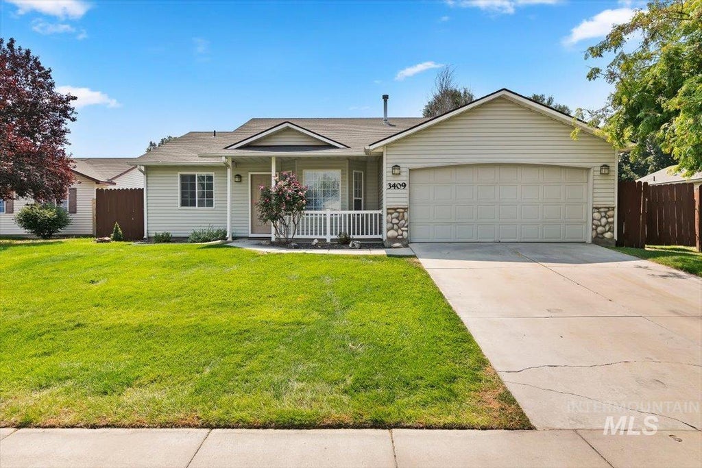 Photo of 3409 Rock Ct, Nampa, ID 83687 (MLS # 98996639)