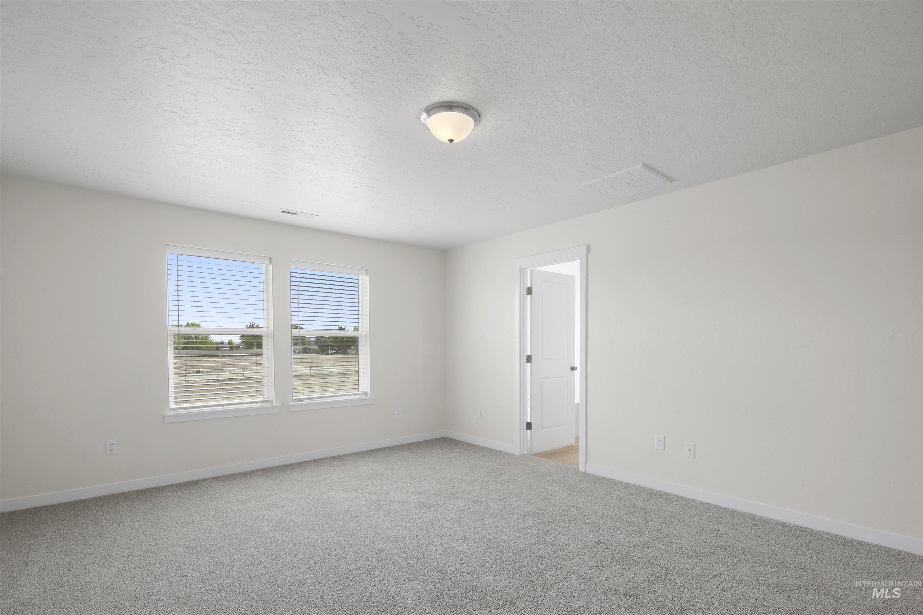 7807 E Meriwether Dr