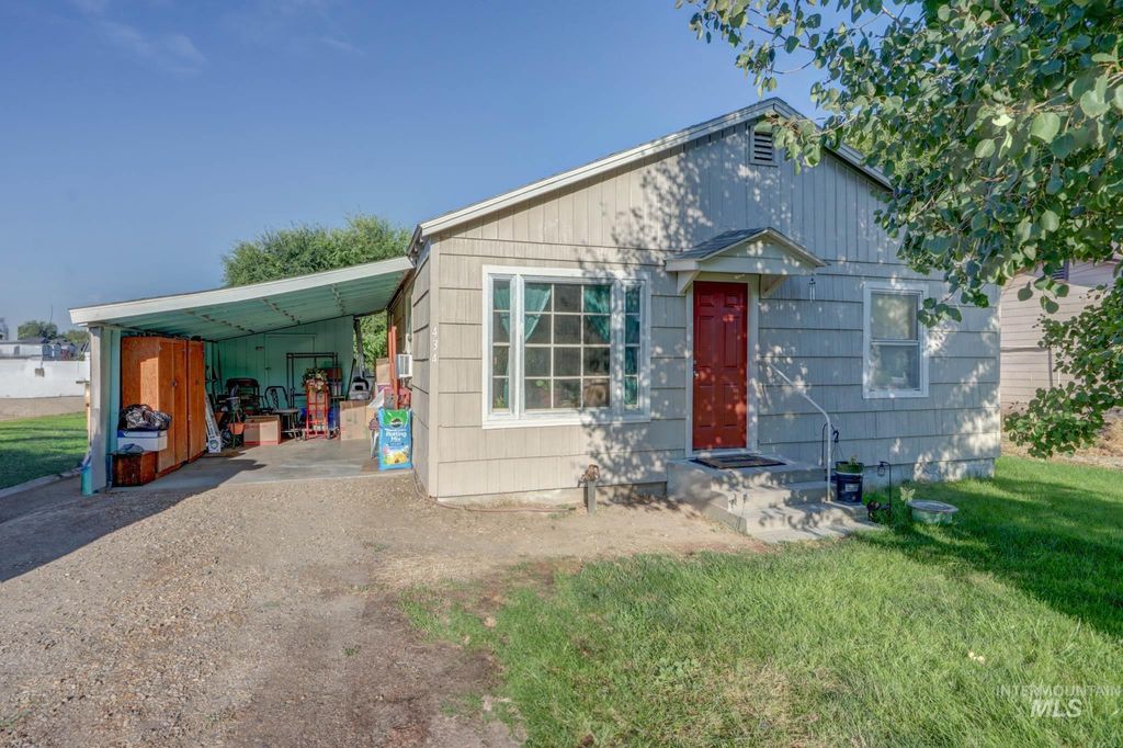 Photo of 434 S 16th St, Payette, ID 83661 (MLS # 98960776)