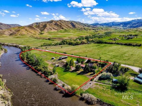 Photo of 6856 Highway 55, Horseshoe Bend, ID 83629 (MLS # 98923100)