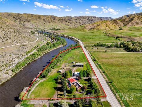 Photo of 6856 Highway 55, Horseshoe Bend, ID 83629 (MLS # 98923100)