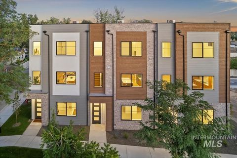 3249 W Moore Street Boise ID 83702