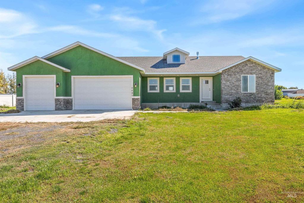 Photo of 2495 E 3758 N, Twin Falls, ID 83301 (MLS # 98982640)