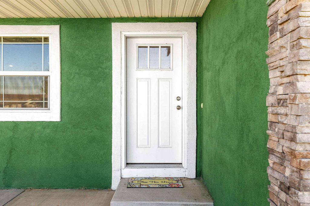 Photo of 2495 E 3758 N, Twin Falls, ID 83301 (MLS # 98982640)