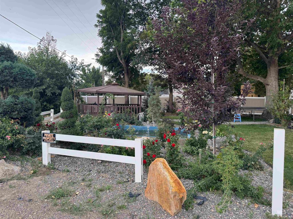 Photo of 101 W Utah Ave, Homedale, ID 83628 (MLS # 98959517)
