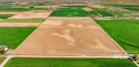 Photo of TBD Hillview, Emmett, ID 83617 (MLS # 98983143)