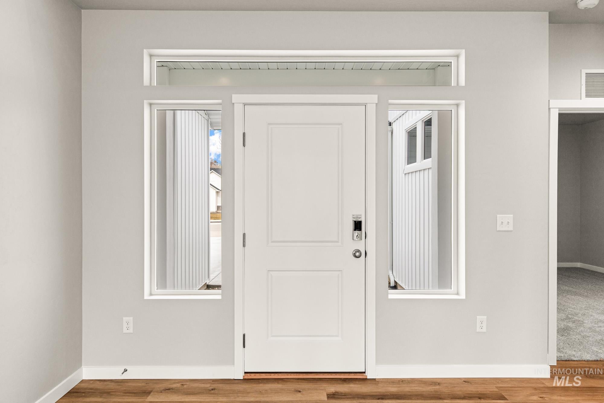 448 Merlin Ct