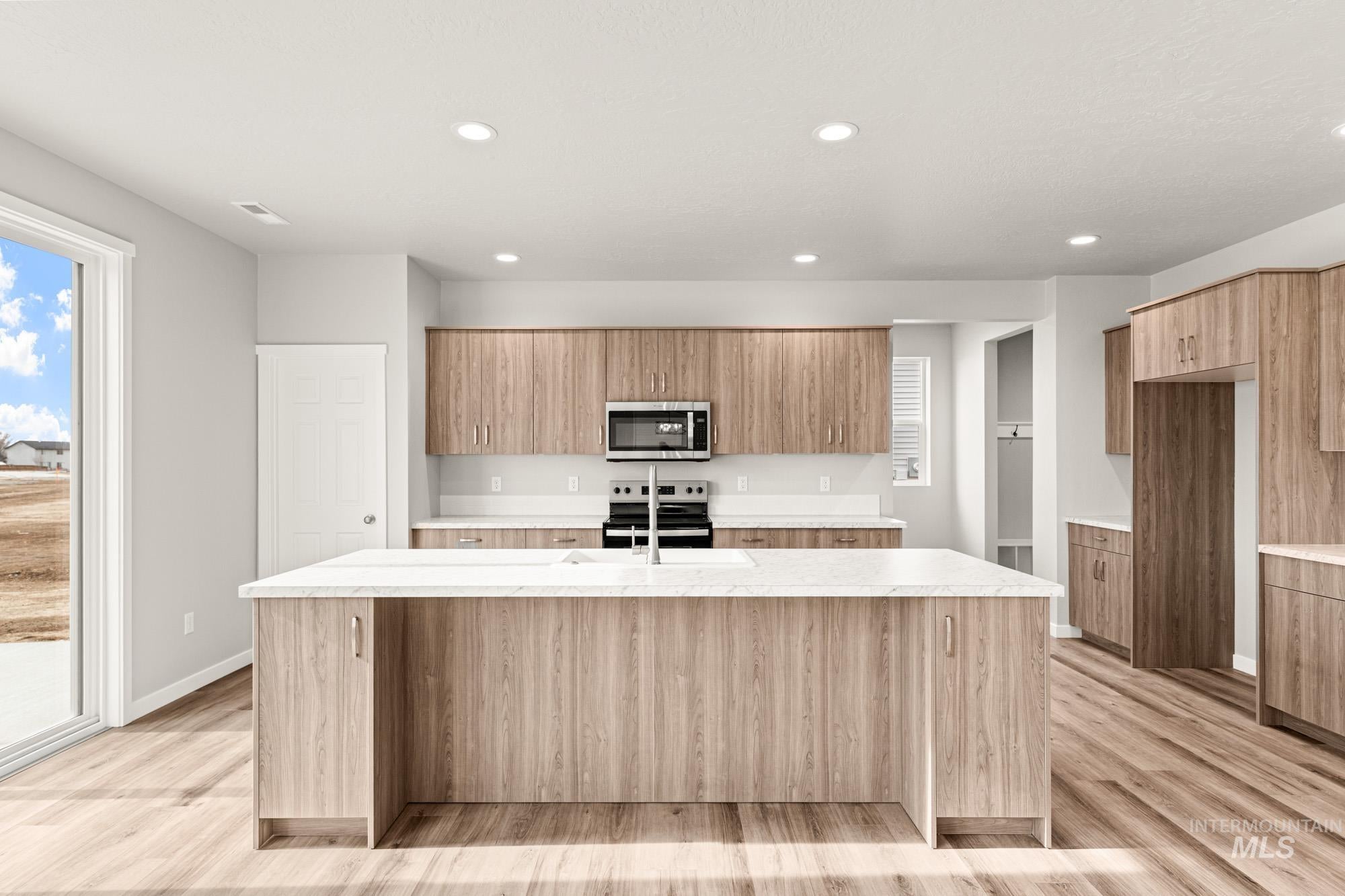 448 Merlin Ct