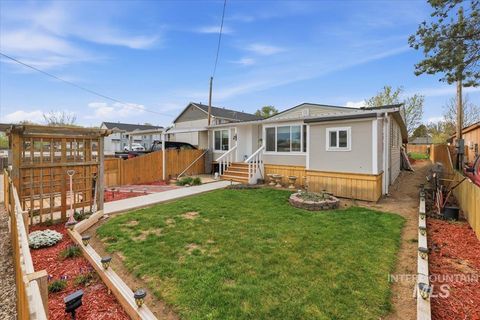 1003 E Iowa Ave Nampa ID 83686