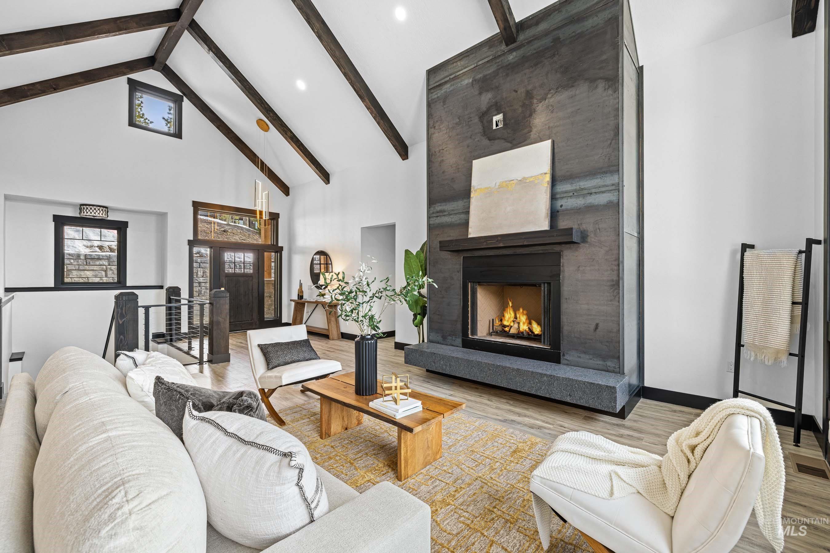 15 Veil Cave Court