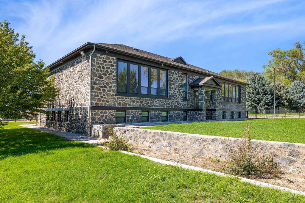Photo of 395 Golf Course Road, Jerome, ID 83338 (MLS # 99000043)