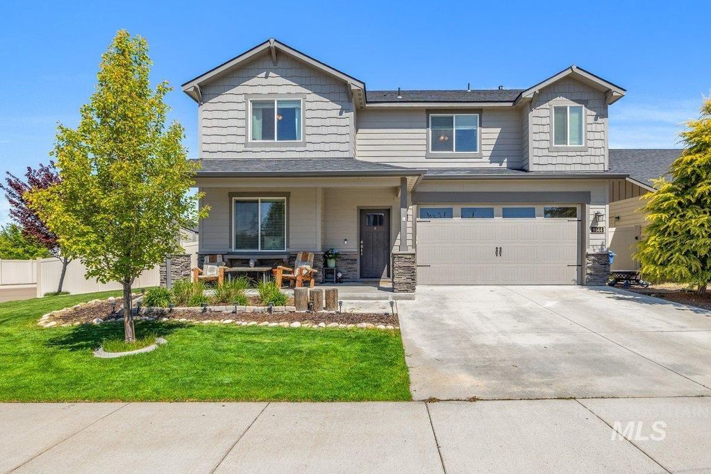 Photo of 9644 W Goldenpond Ct, Boise, ID 83709 (MLS # 98984332)