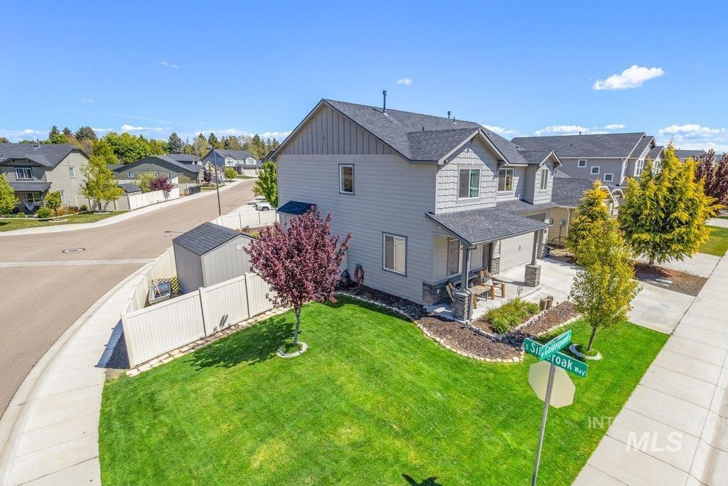 Photo of 9644 W Goldenpond Ct, Boise, ID 83709 (MLS # 98984332)