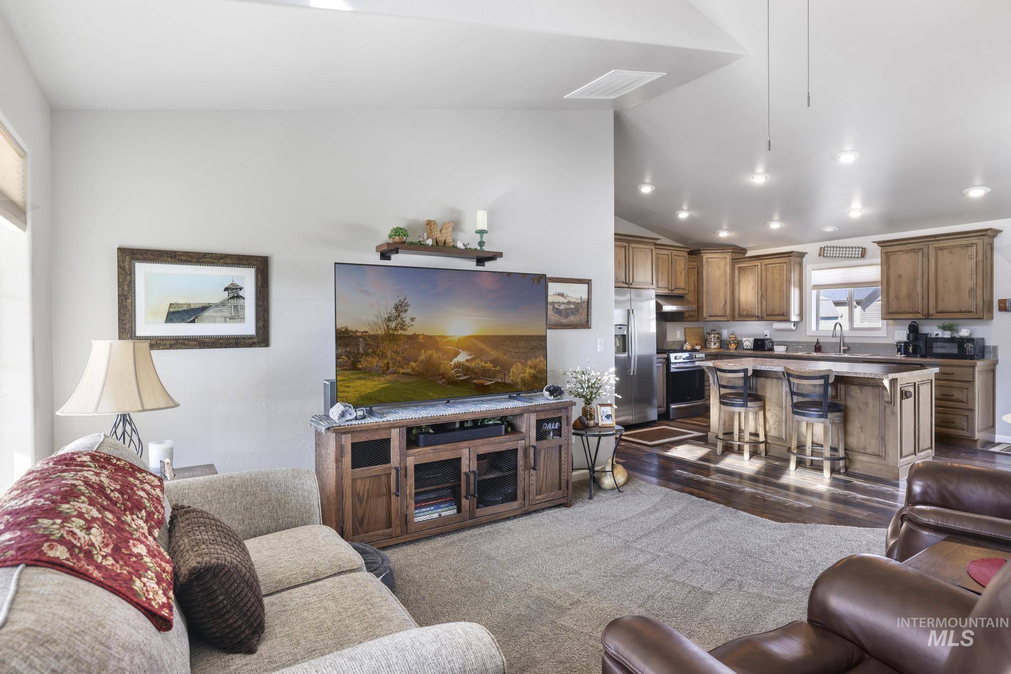 2403 Yellowstone Trail