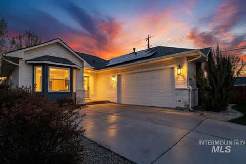 Photo of 2652 W Good Ct, Boise, ID 83702 (MLS # 98980670)