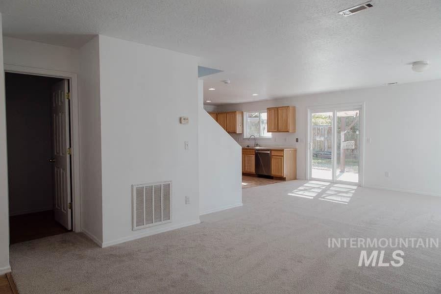 9707 Portola Dr
