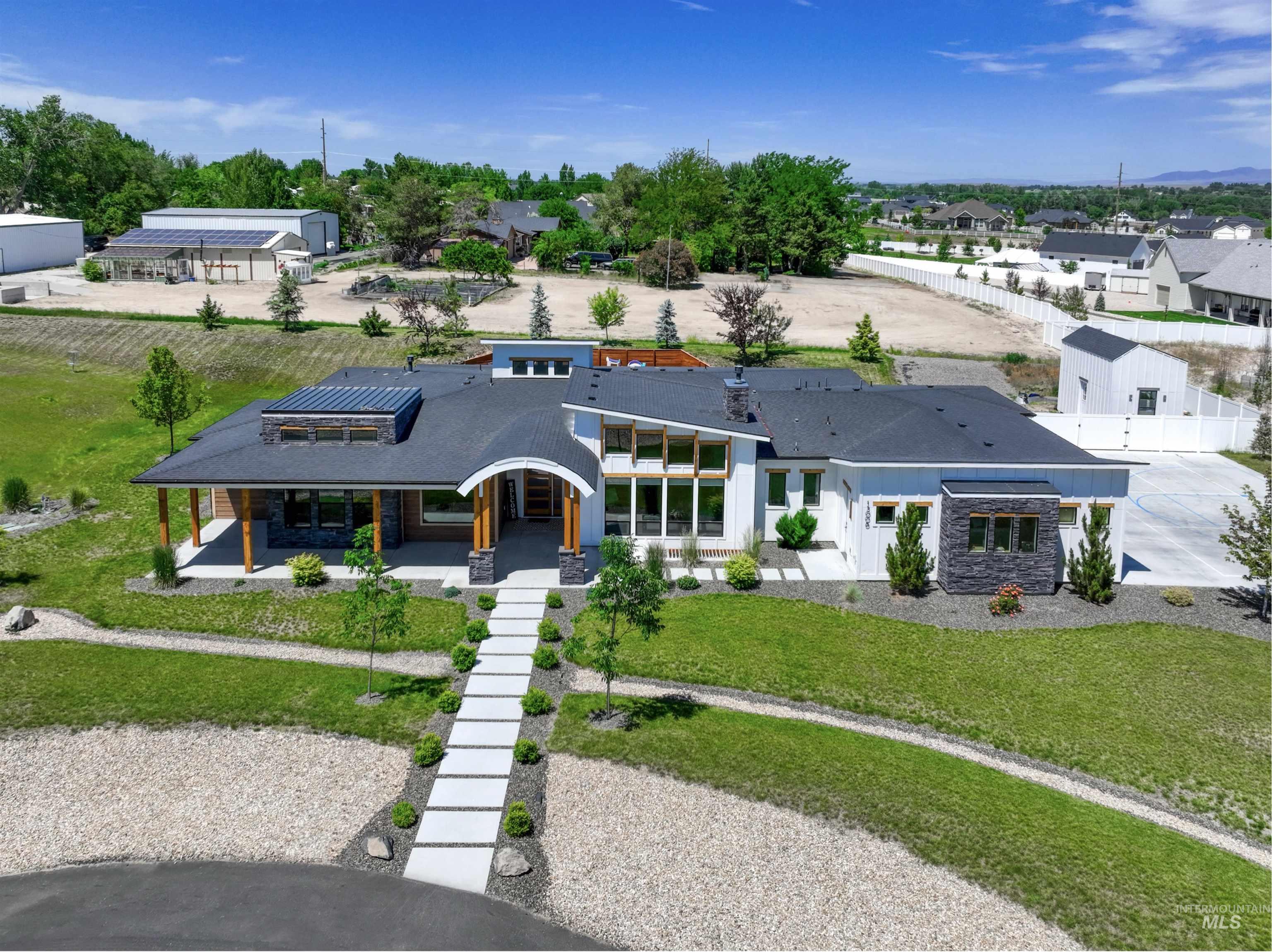 15006 Snow Mountain Dr.