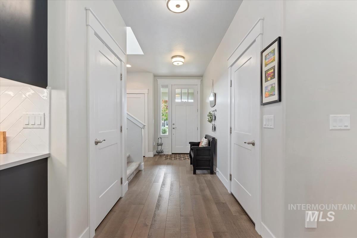 6352 N Sweet Valley Pl