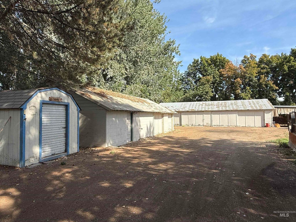 Photo of 2023 Falls Ave E AVE, Twin Falls, ID 83301 (MLS # 98999228)