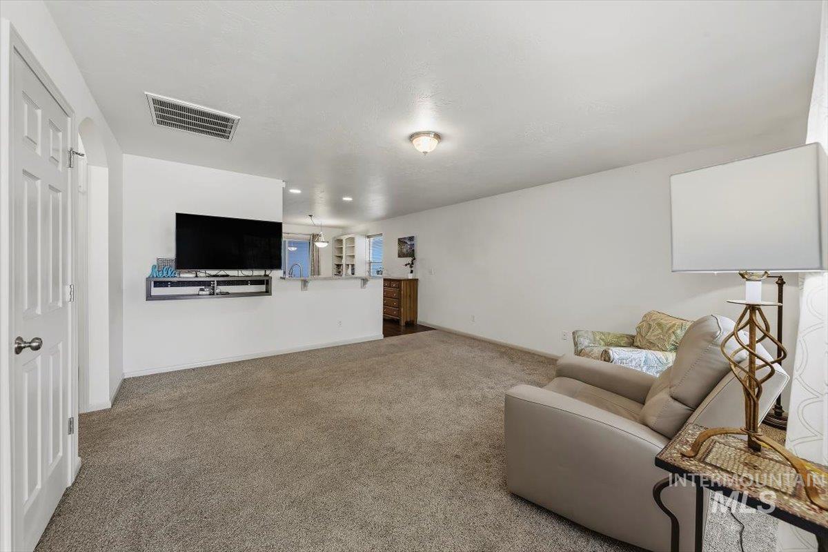 233 W Lava Falls Dr