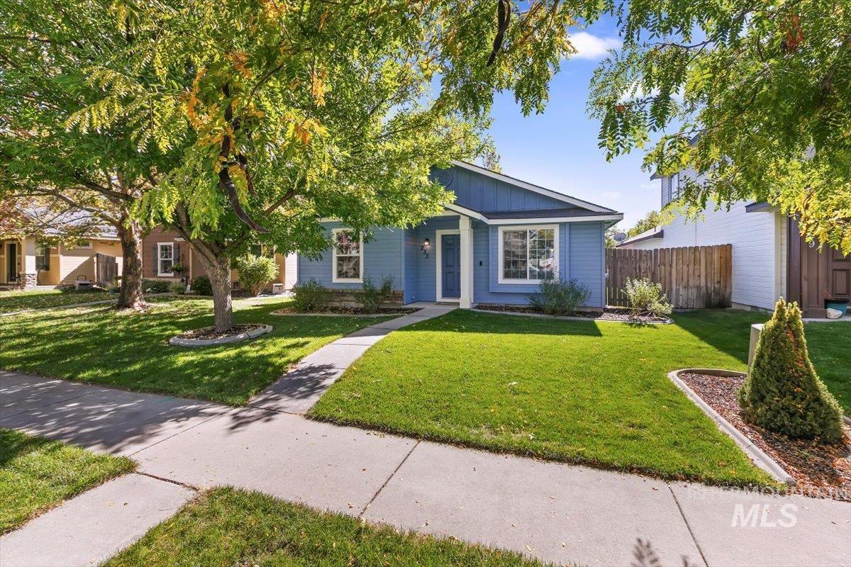 233 W Lava Falls Dr