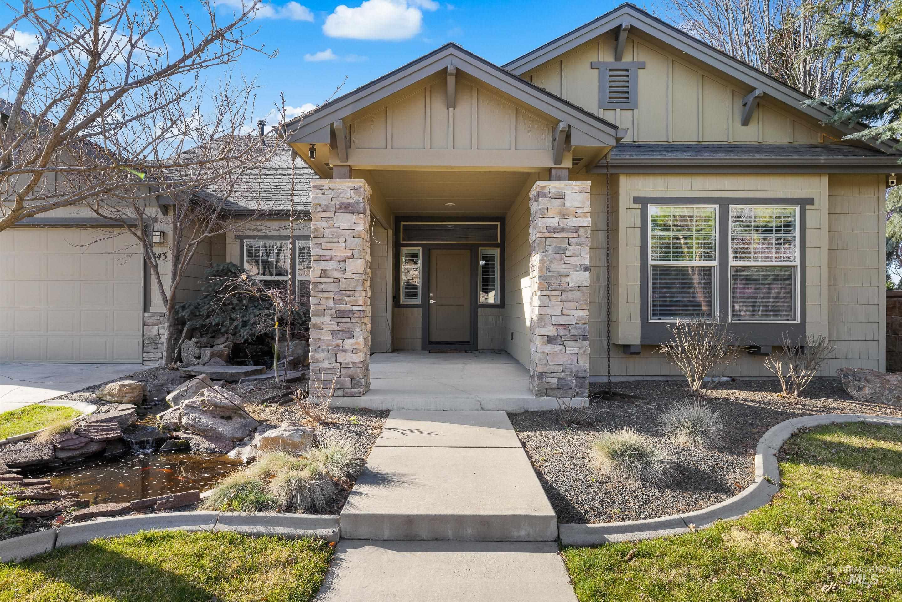843 E Bonita Canyon