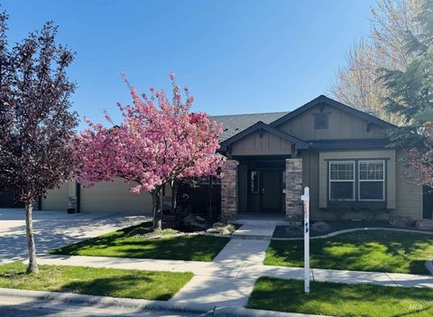 Photo of 843 E Bonita Canyon, Meridian, ID 83646 (MLS # 98978891)