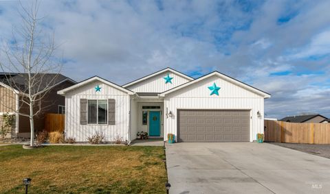 Photo of 1103 Meadow Lake Loop, Buhl, ID 83316 (MLS # 98975635)