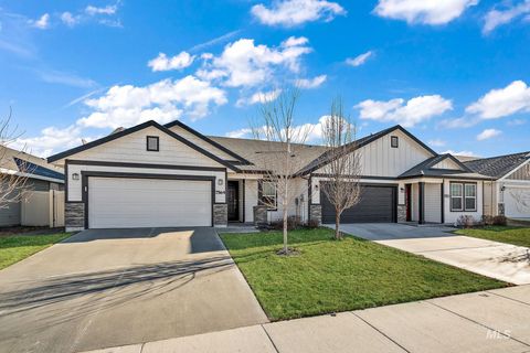 Photo of 7564 S Boysenberry Avenue, Boise, ID 83709 (MLS # 98962726)
