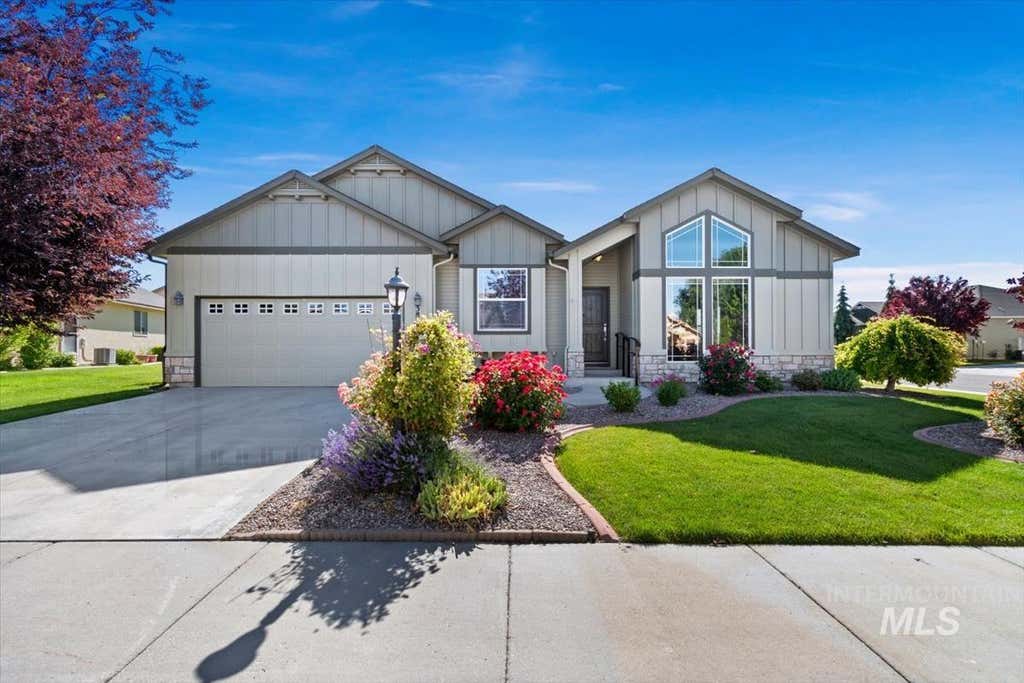 Photo of 3808 S Edgeview Dr, Nampa, ID 83686 (MLS # 98990794)