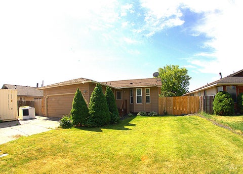 Photo of 1638 SW 1st Pl, Ontario, OR 97914 (MLS # 98992839)