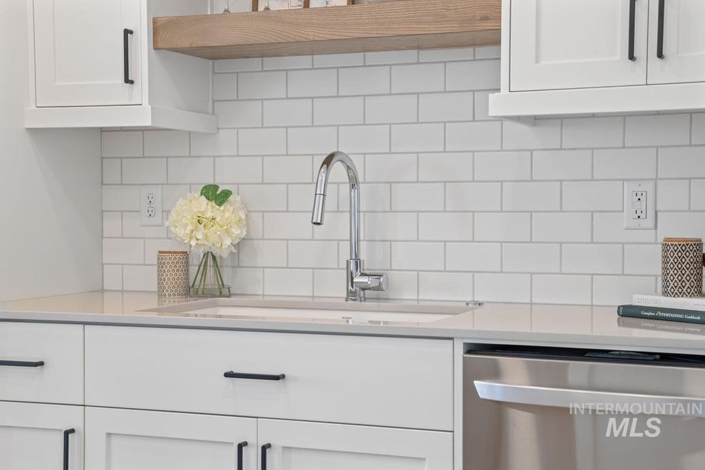 Photo of 964 S. Maximus Ave, Nampa, ID 83687 (MLS # 98978899)