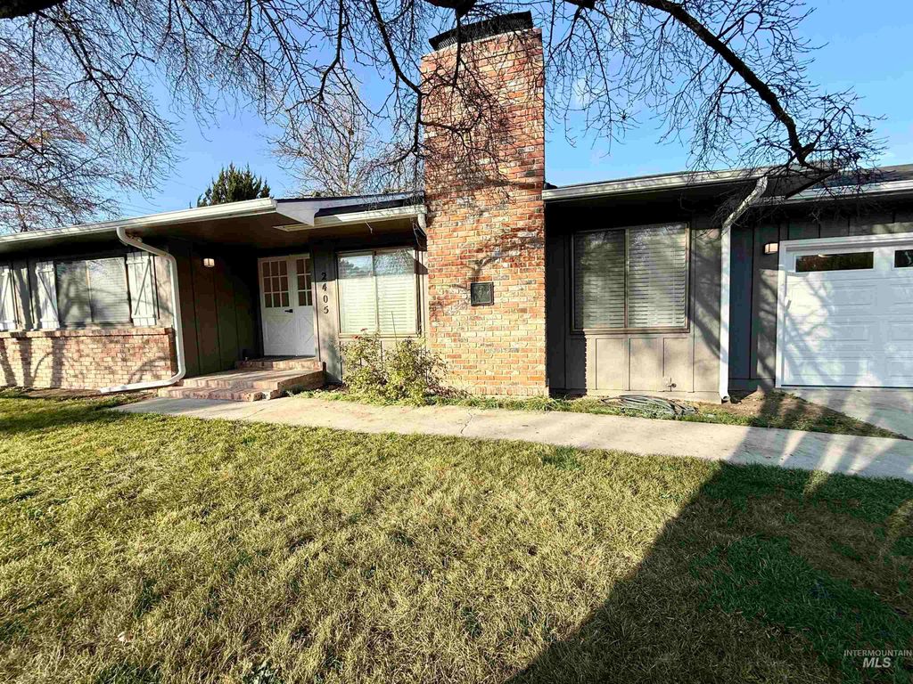 Photo of 2405 Roosevelt Street, Caldwell, ID 83605 (MLS # 98968529)
