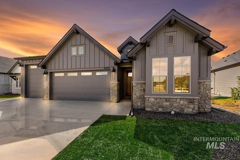 7029 S Tindaris Ave Meridian ID 83642